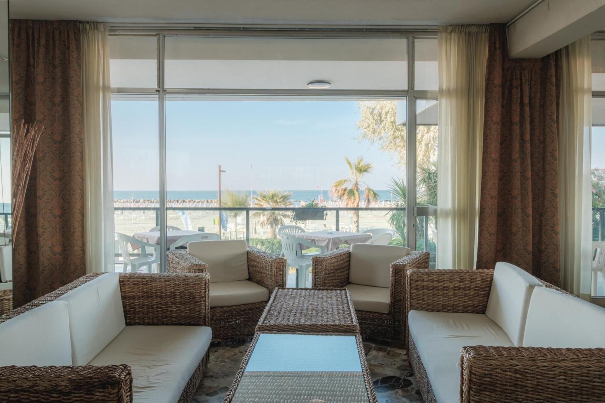 Hotel Crown Rimini Ngoại thất bức ảnh
